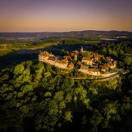 Feriehus Maison Pierre Loti, Historique Et Spacieux En Vallee De La Dordogne *