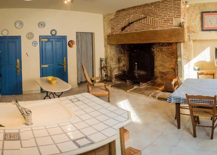 Maison Pierre Loti, Historique Et Spacieux En Vallee De La Dordogne بيت للعطل Bretenoux